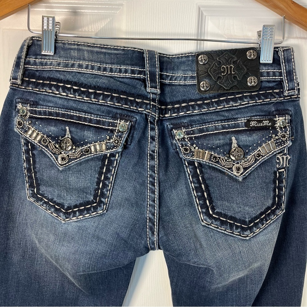 Miss Me Signature Boot Women's Blue Jeans Embroidered Sequins Size 28/33 - Picture 9 of 13